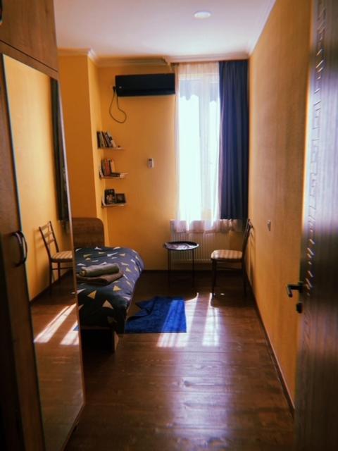 Home Away Home In Heart Of Tbilisi Eksteriør billede