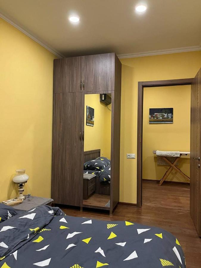 Home Away Home In Heart Of Tbilisi Eksteriør billede